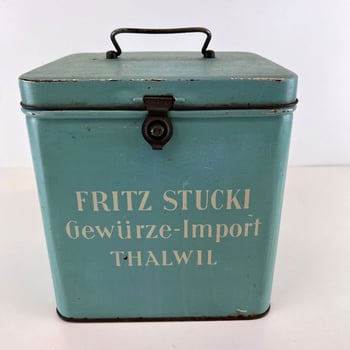 antike-20s-blechdose-fritz-stucki-gewurze-import-thalwil
